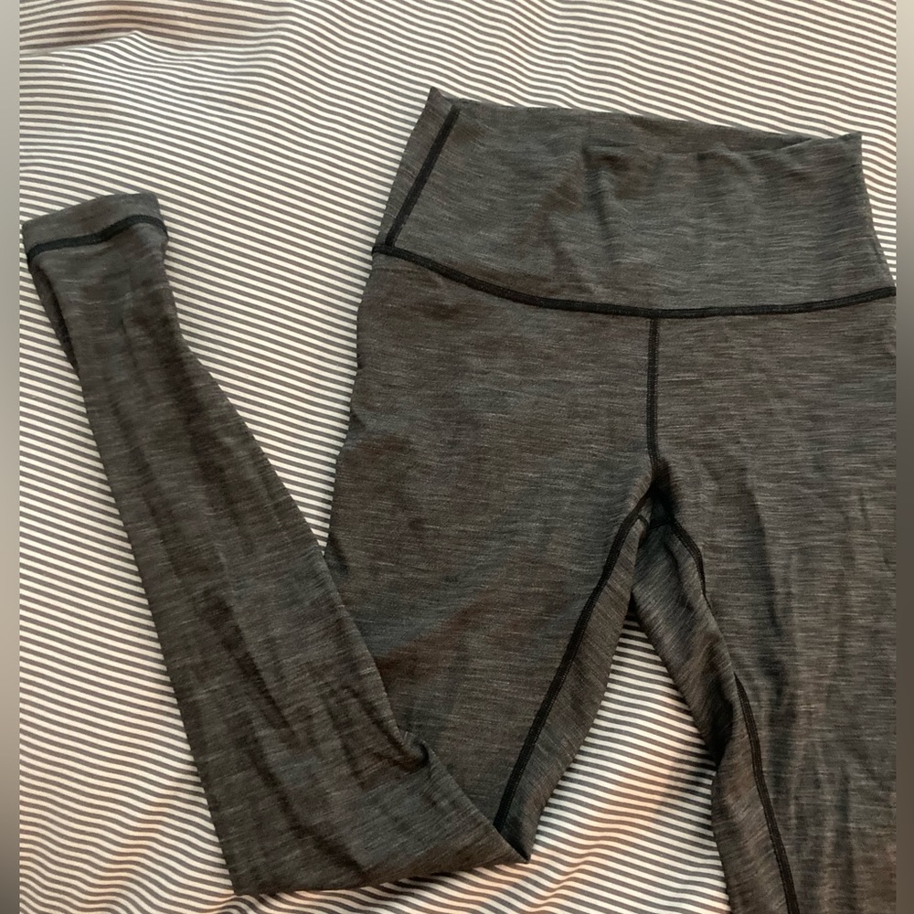 Lululemon dark gray high waisted leggings size 6